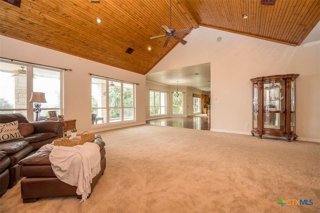 11047 Highview Drive, Belton, TX 76513