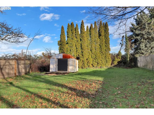 733 54TH St, Springfield, OR 97478