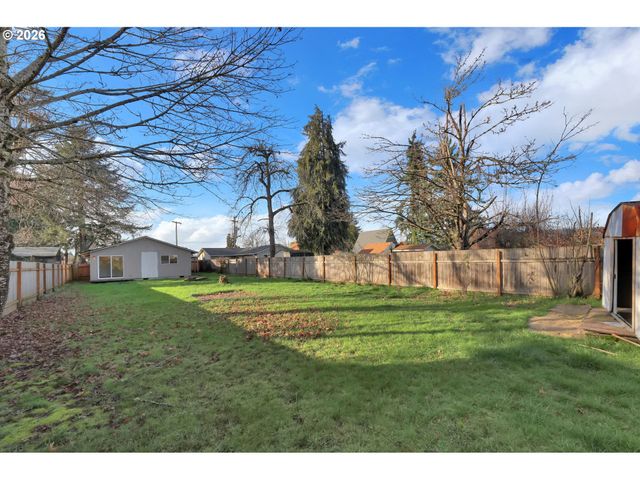 733 54TH St, Springfield, OR 97478