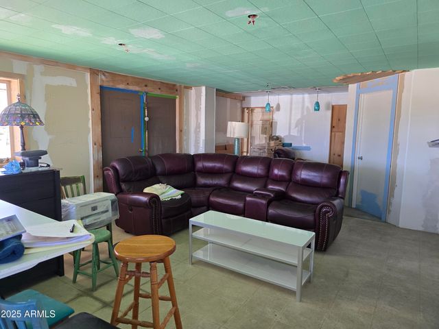 69828 HIGHWAY 60 --, Salome, AZ 85348