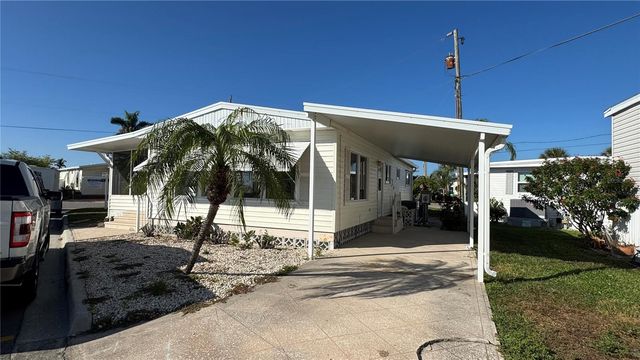 61 5TH AVENUE, Venice, FL 34285