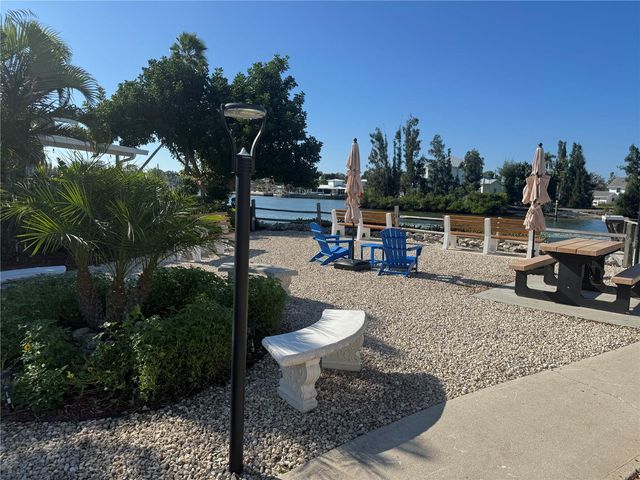 61 5TH AVENUE, Venice, FL 34285