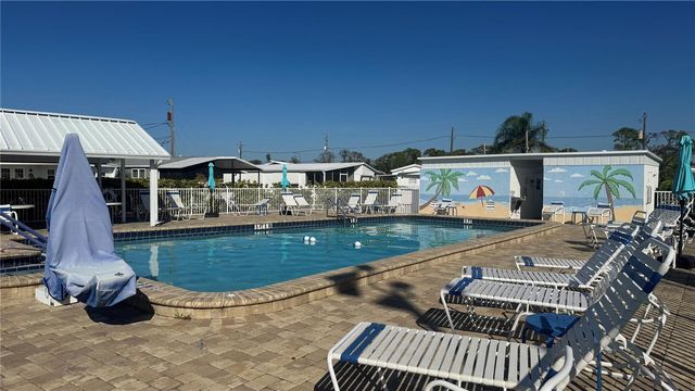 61 5TH AVENUE, Venice, FL 34285