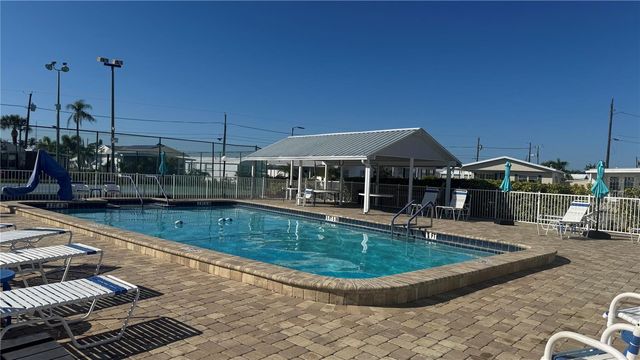 61 5TH AVENUE, Venice, FL 34285