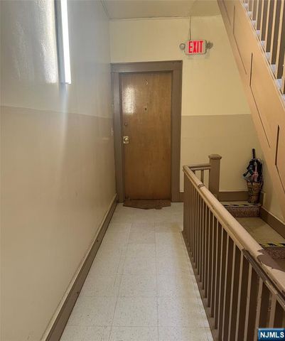 133 Anderson Avenue 2R, Fairview, NJ 07022