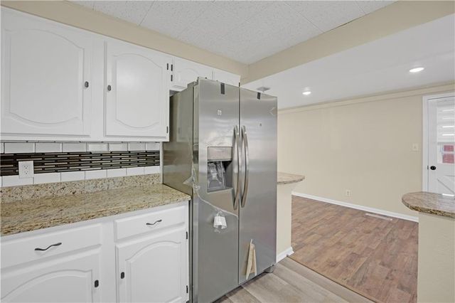 2404 Albert Lee Avenue, Sedalia, MO 65301