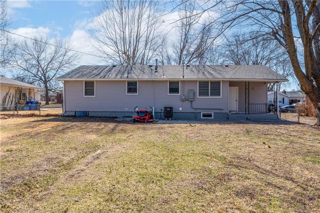 2404 Albert Lee Avenue, Sedalia, MO 65301