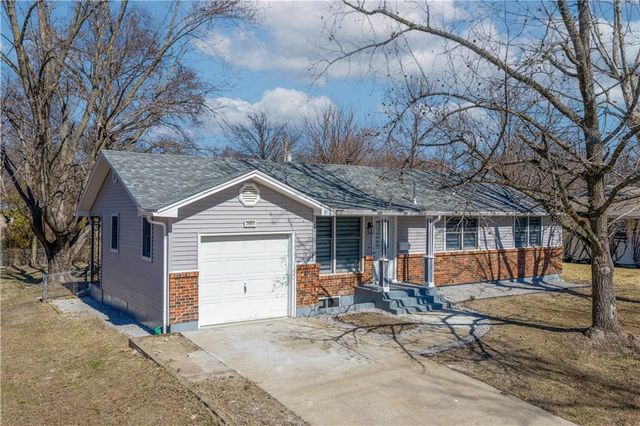 2404 Albert Lee Avenue, Sedalia, MO 65301