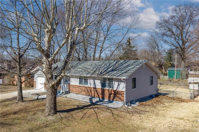 2404 Albert Lee Avenue, Sedalia, MO 65301