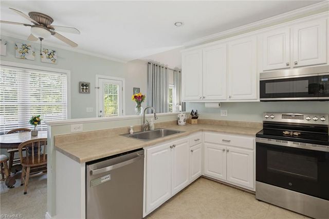 5567 Friendship Glen Drive, Browns Summit, NC 27214