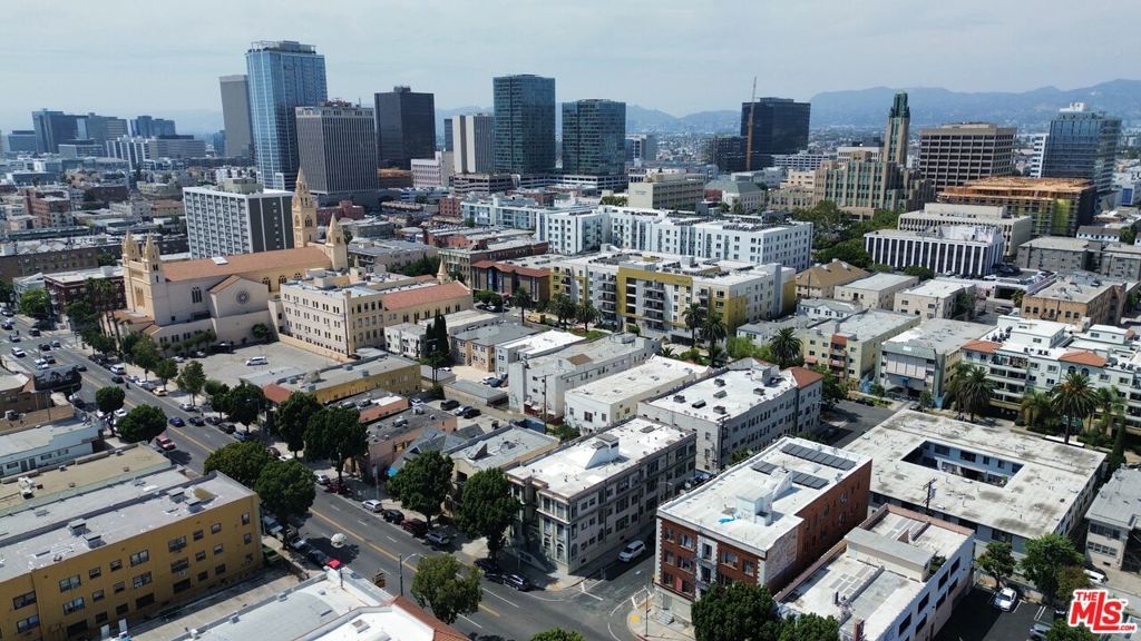 2809 W 8th Street, Los Angeles, CA 90005