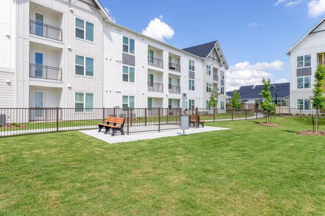13939 Hillcroft Avenue 11301-1, Houston, TX 77085
