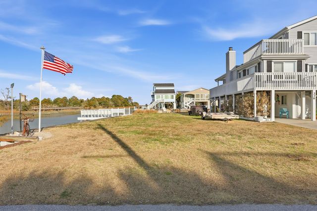338 56th Ave. N, North Myrtle Beach, SC 29582
