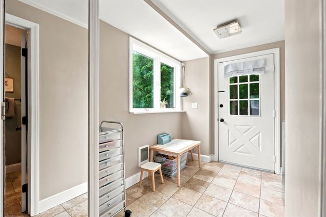 31 Charles, Weymouth, MA 02189