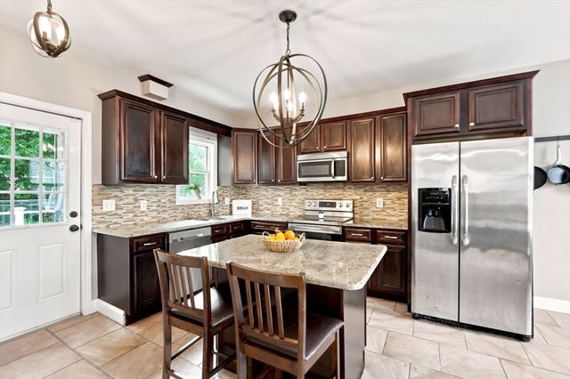 31 Charles, Weymouth, MA 02189