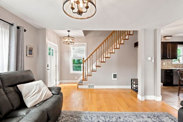 31 Charles, Weymouth, MA 02189
