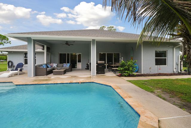 16395 E HIALEAH Drive E, The Acreage, FL 33470