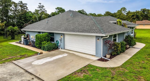 16395 E HIALEAH Drive E, The Acreage, FL 33470