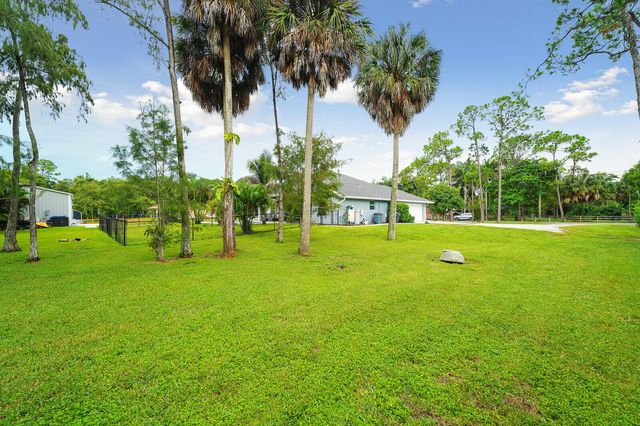 16395 E HIALEAH Drive E, The Acreage, FL 33470