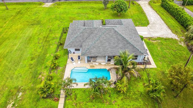 16395 E HIALEAH Drive E, The Acreage, FL 33470