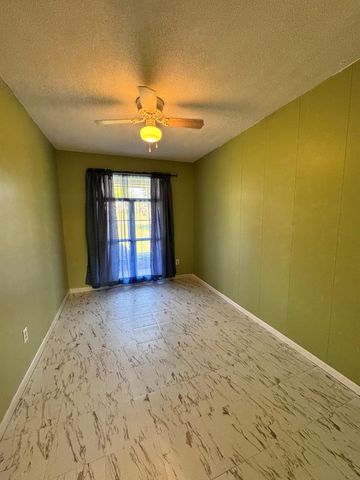 904 Circleview Drive, Dothan, AL 36301