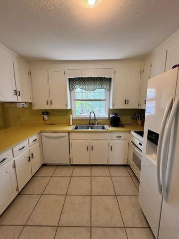 904 Circleview Drive, Dothan, AL 36301