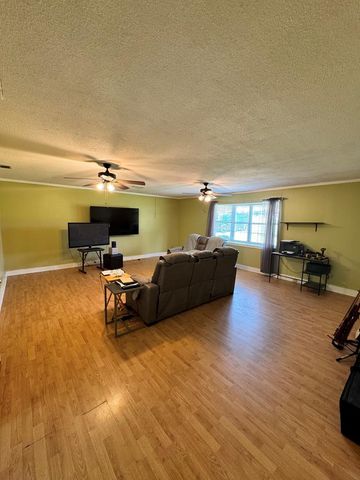 904 Circleview Drive, Dothan, AL 36301