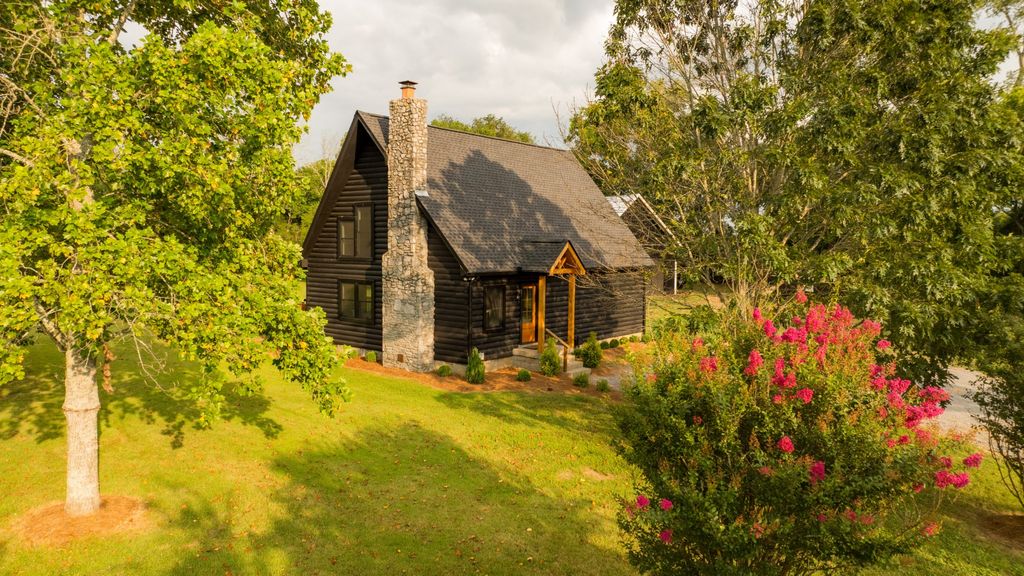 1304 John Windrow Rd, Eagleville, TN 37060