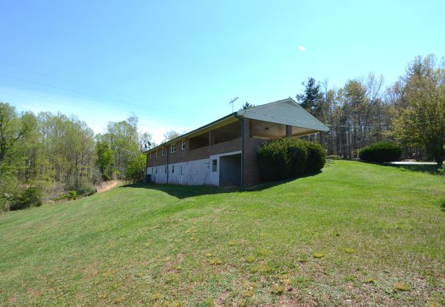 2335 Pleasant Hill RD, Ferrum, VA 24088