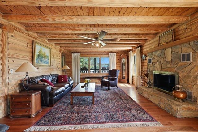 1690 Foster Road, Inman, SC 29349