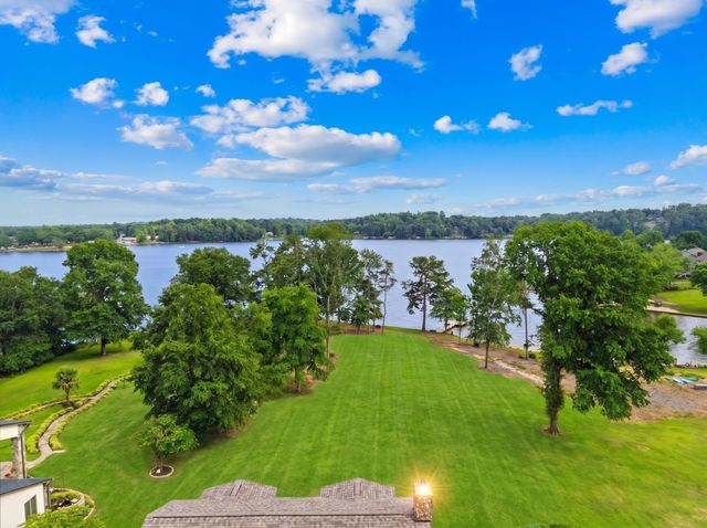 1690 Foster Road, Inman, SC 29349