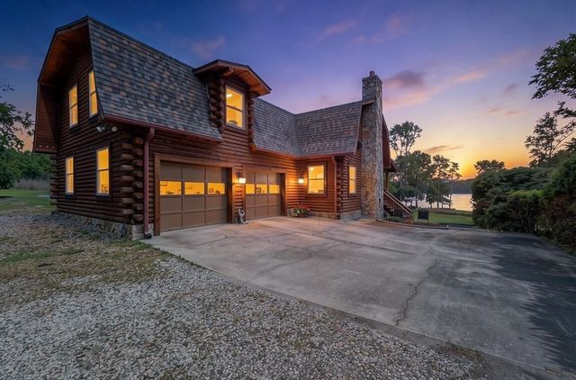 1690 Foster Road, Inman, SC 29349