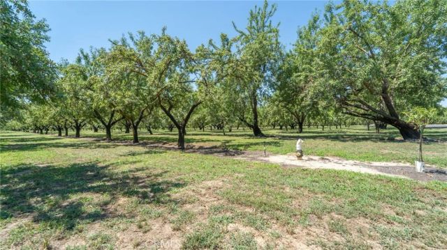 9141 Liberty, Winton, CA 95388