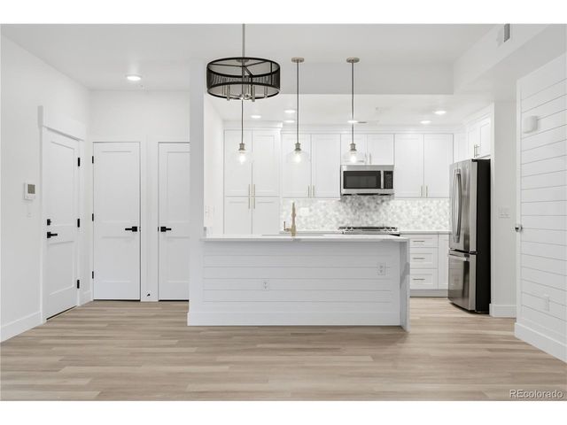 1308 SNOWBERRY Ln 104, Louisville, CO 80027