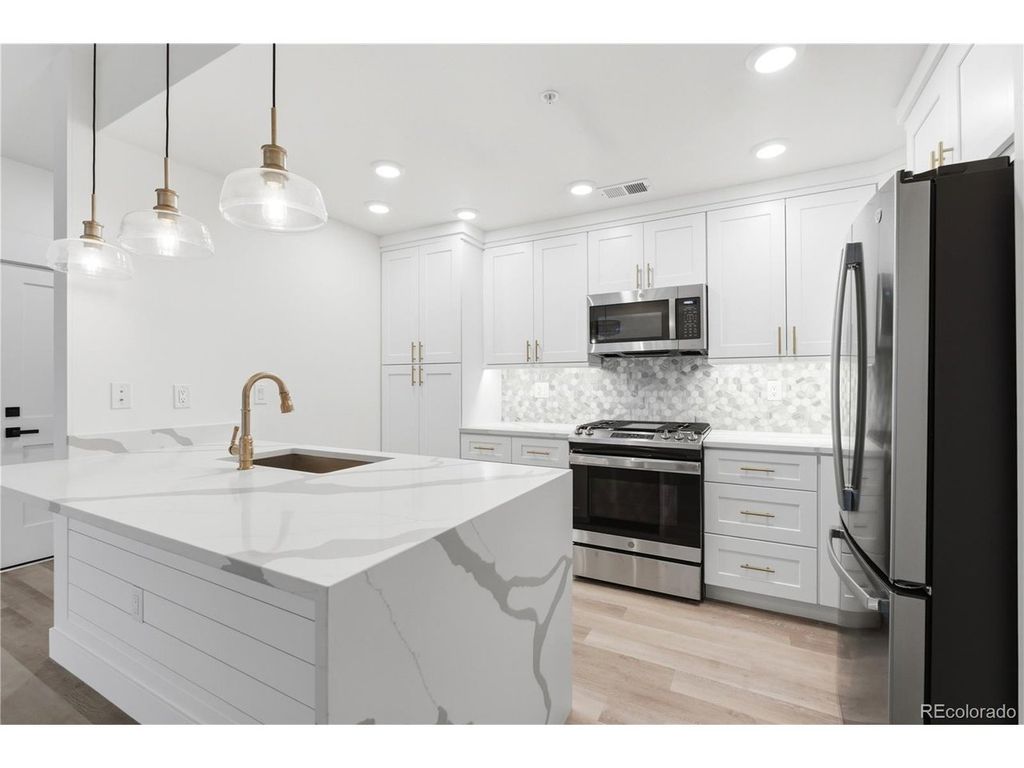 1308 SNOWBERRY Ln 104, Louisville, CO 80027