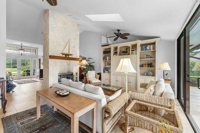 8794 SE Riverfront Terrace, Jupiter, FL 33469