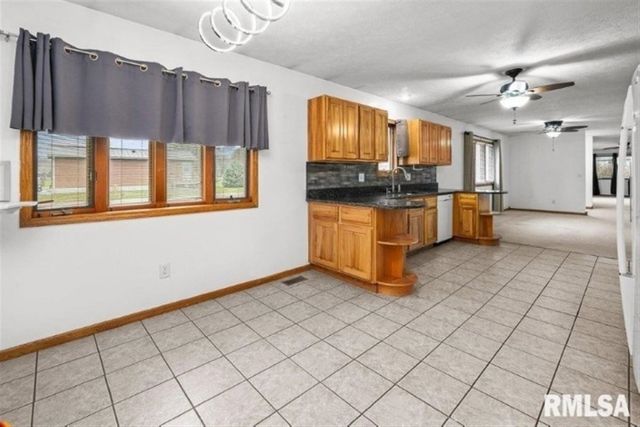 304 7TH Street, Hampton, IL 61244