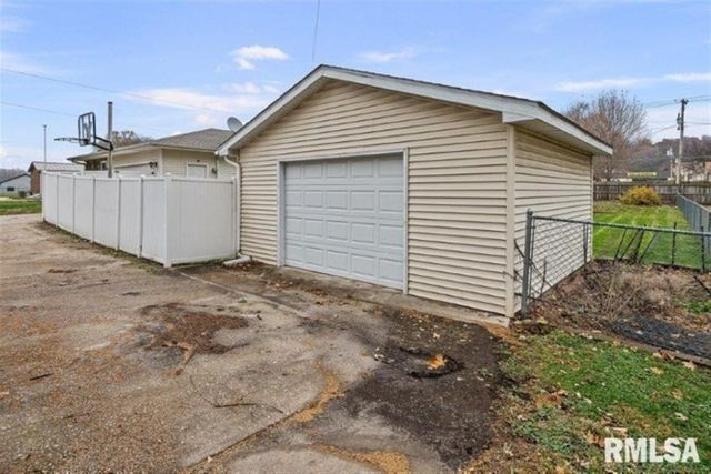 304 7TH Street, Hampton, IL 61244