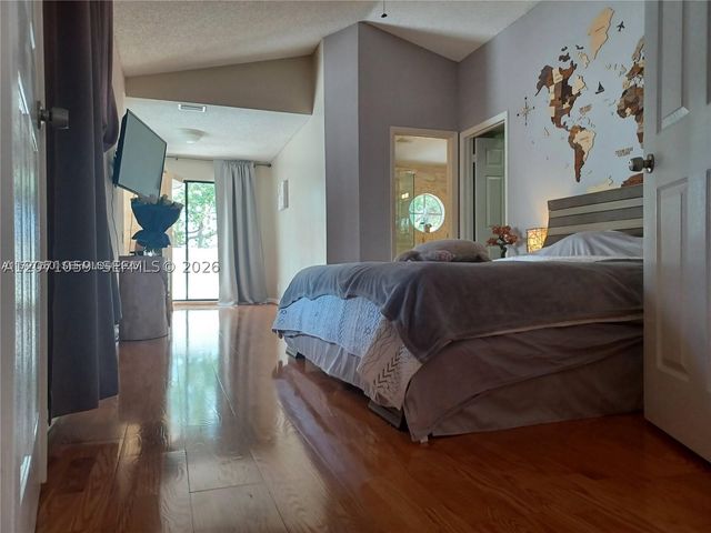 21722 Cromwell Cir, Boca Raton, FL 33486