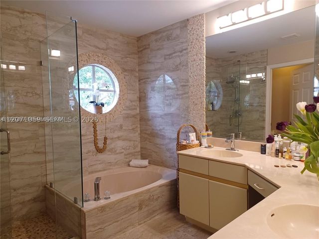 21722 Cromwell Cir, Boca Raton, FL 33486