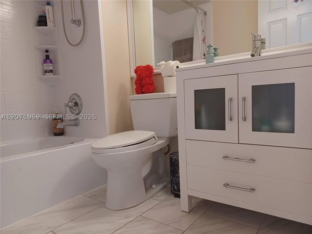 21722 Cromwell Cir, Boca Raton, FL 33486