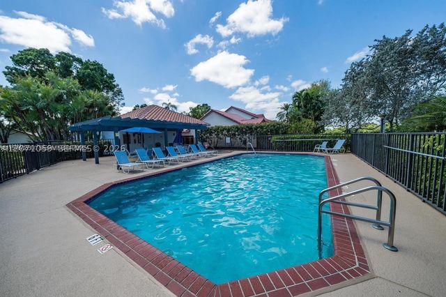 21722 Cromwell Cir, Boca Raton, FL 33486