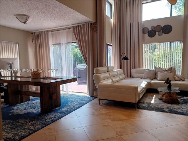 21722 Cromwell Cir, Boca Raton, FL 33486