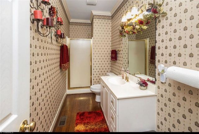 3101 Lodge Drive, Jamestown, NC 27282