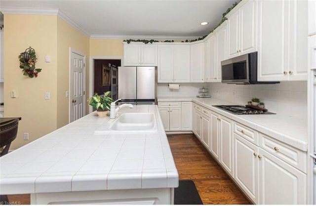 3101 Lodge Drive, Jamestown, NC 27282