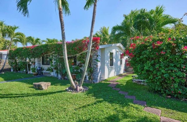 612 W Drew St E, Lantana, FL 33462
