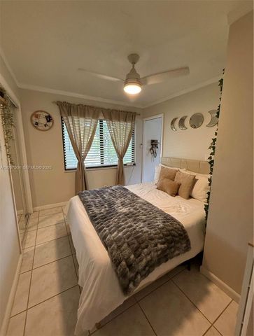 612 W Drew St E, Lantana, FL 33462