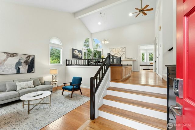 15604 111th Avenue NE, Bothell, WA 98011