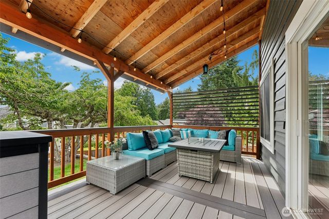 15604 111th Avenue NE, Bothell, WA 98011