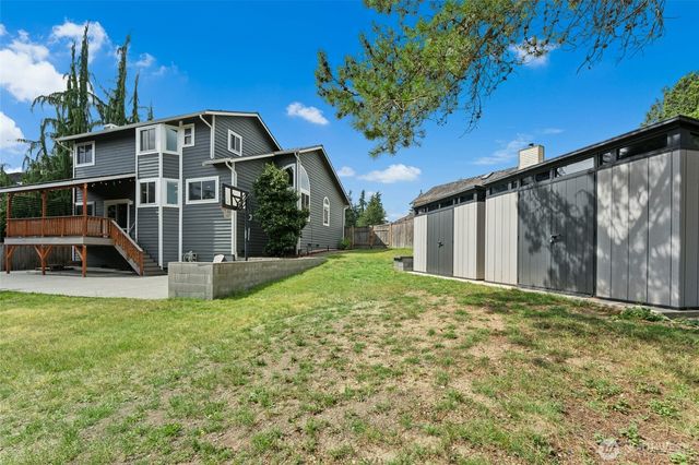 15604 111th Avenue NE, Bothell, WA 98011